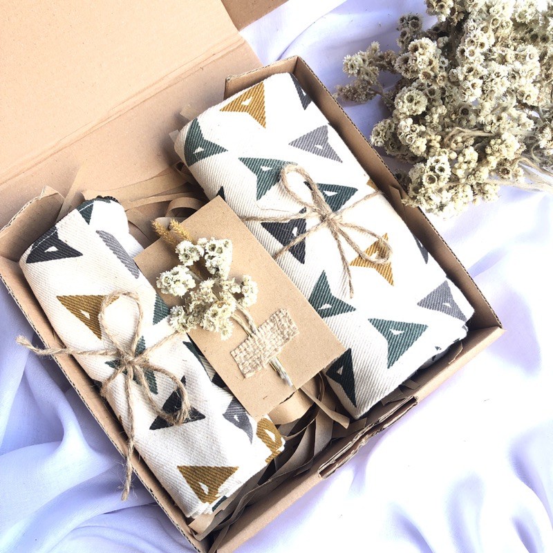 

[ASJ] GIFT BOX / HADIAH / KADO UNIK / KADO ULANG TAHUN CEWEK