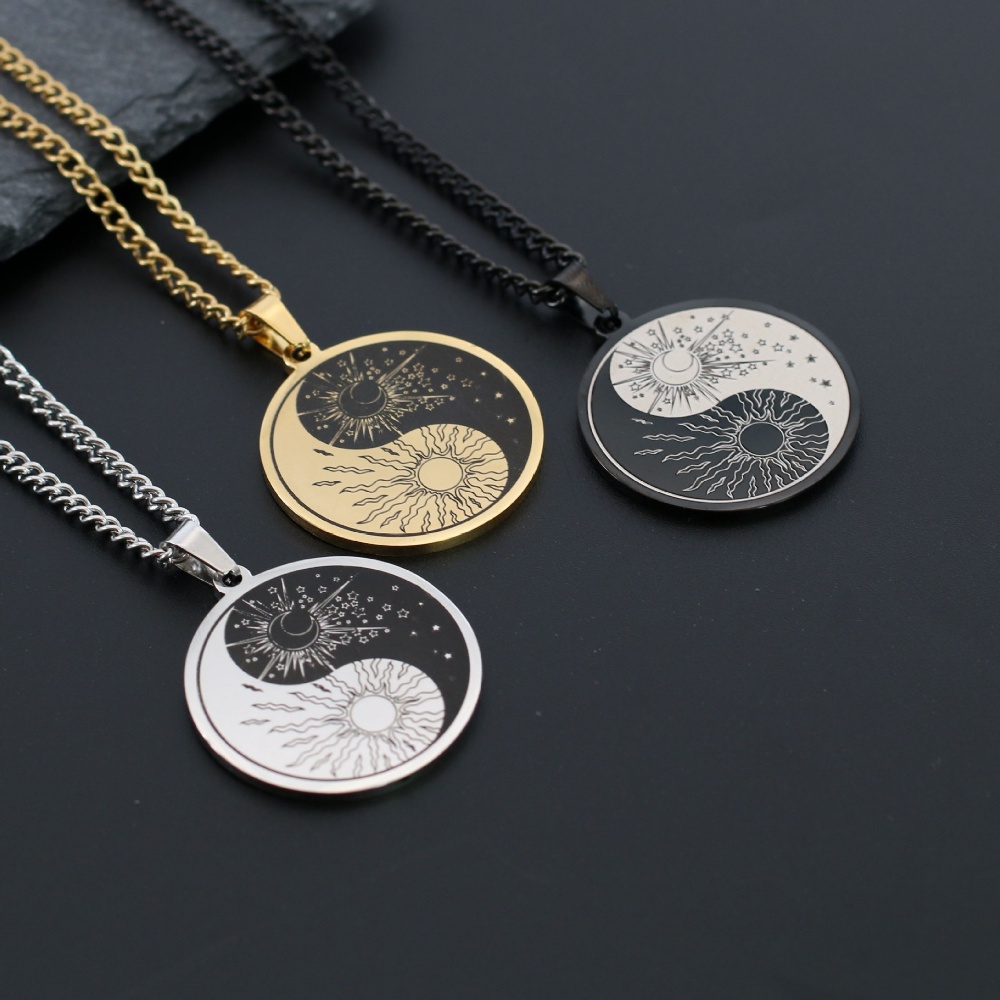 [X C Kalung] Emas &amp; Perak Baru Hip-hop Punk Retro Kreatif Yin Yang Tai Chi Lingkaran    ​Kalung Titanium Steel Liontin Anti Karat Untuk Perhiasan Hadiah Liburan Pria Dan Wanita