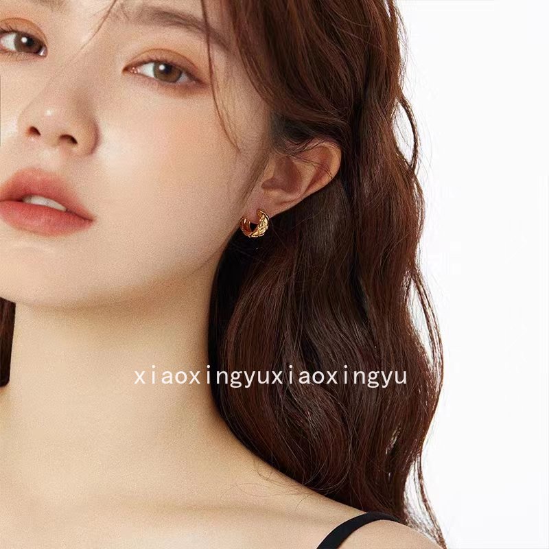 Anting Hoop Motif Belah Ketupat Korea Anting Lingkaran Grid Minimalis Perancis