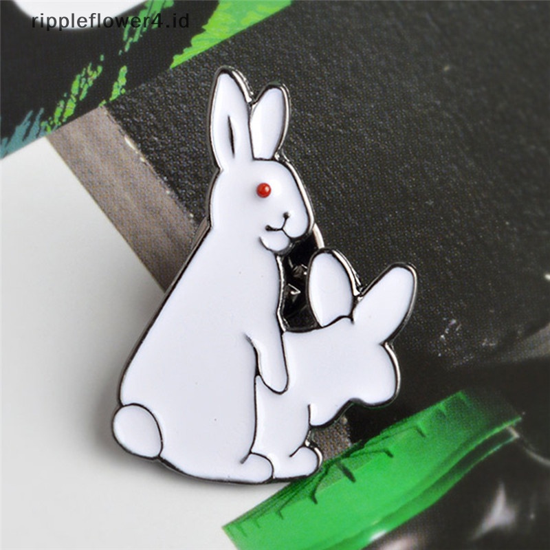 {rippleflower4.id} Pesona Kartun Lucu Dua Kelinci Putih Jahat Bros Pin Jeans Pakaian Perhiasan Wanita Hadiah~
