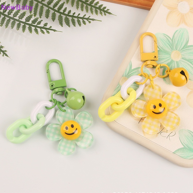 Newbaby Lucu Smiley Face Bunga Bunga Matahari Warna Kisi Gantungan Kunci Dengan Bell Ransel Key Pendant Keyrings Aksesoris Kawaii Key Ring Mainan Pesona Hadiah Ornamen ID