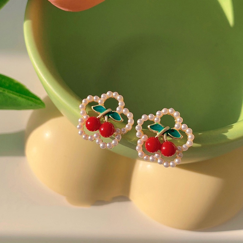 Red Cherry Gadis Manis Mutiara Indah Anting Desain Niche Kecil Yang Lucu