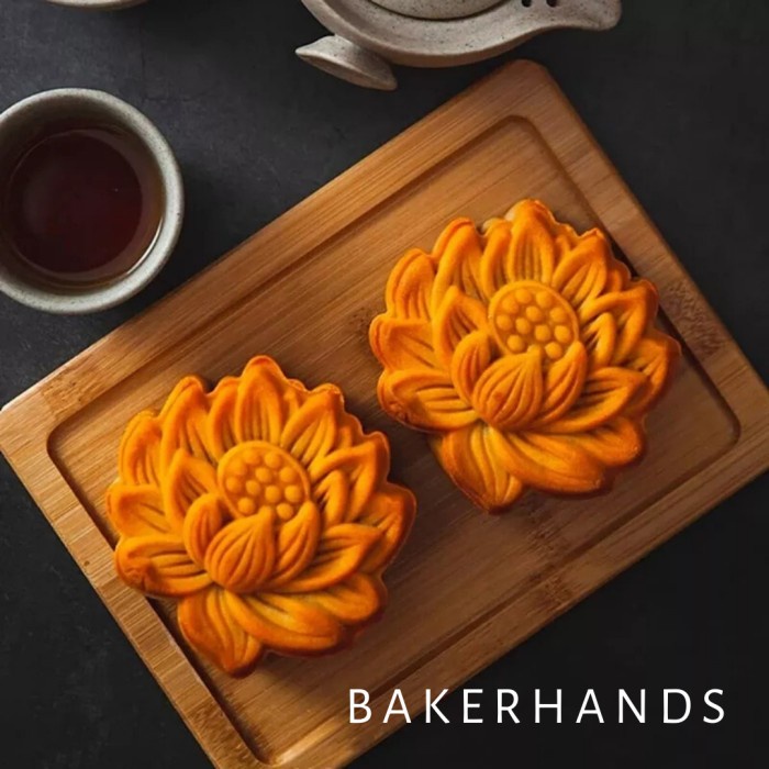 Cetakan mooncake lotus/Cetakan kue bulan lotus/mooncake mold lotus - 50 gr