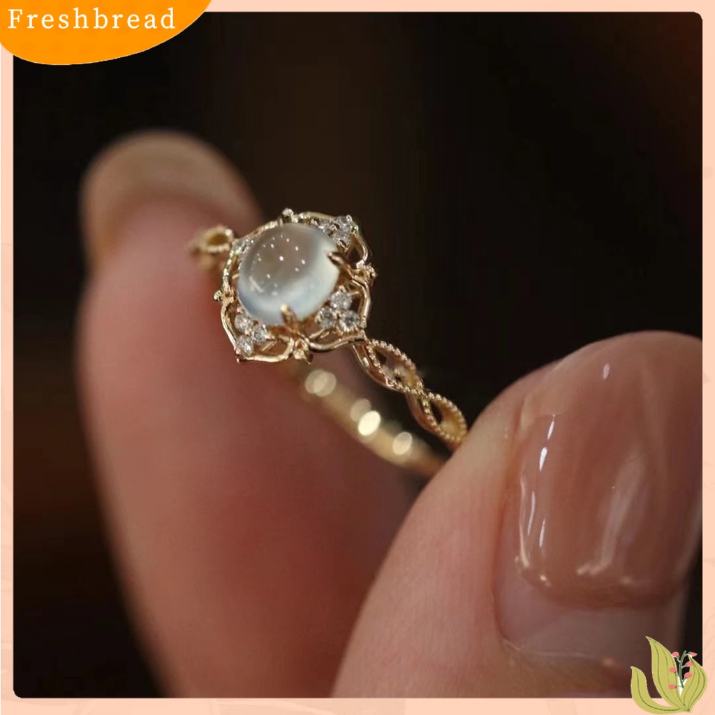 &lt; Freshbread &gt; Wanita Cincin Shiny Romantic Hollow Out Sparkling Adjustable Hadiah Hias Faux Moonstone Wedding Ring Pesta Perhiasan Aksesori Busana