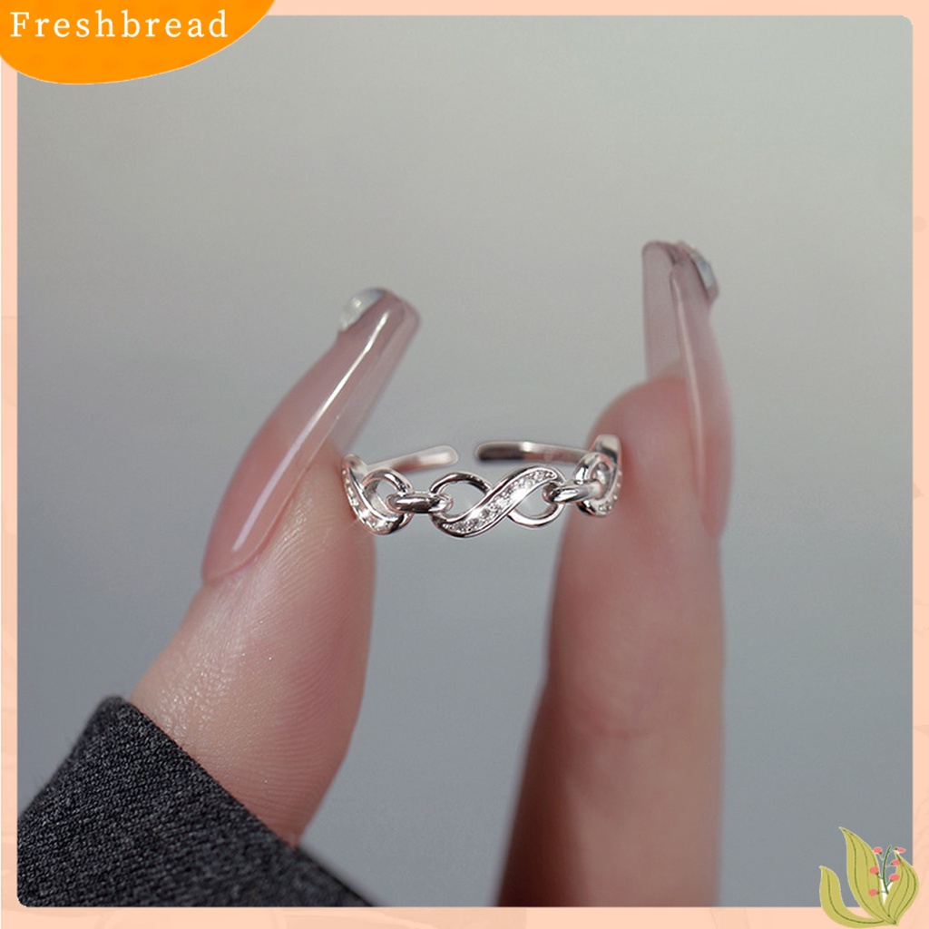 &lt; Freshbread &gt; Wanita Cincin Berongga-out Berlian Imitasi Mengkilap Hias Berkilau Pembukaan Yang Dapat Disesuaikan Hadiah Dekoratif Nomor8 Infinity Cinta Jari Cincin Perhiasan Fashion Untuk Hari Kasih Sayang