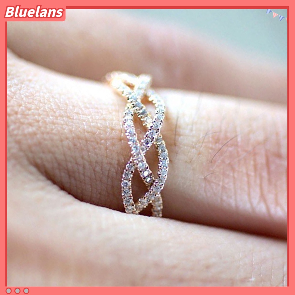 {In Stock} Cincin Wanita Bentuk Melintir Berlian Imitasi Perhiasan Fashion Penampilan Electroplated Finger Ring Untuk Pernikahan