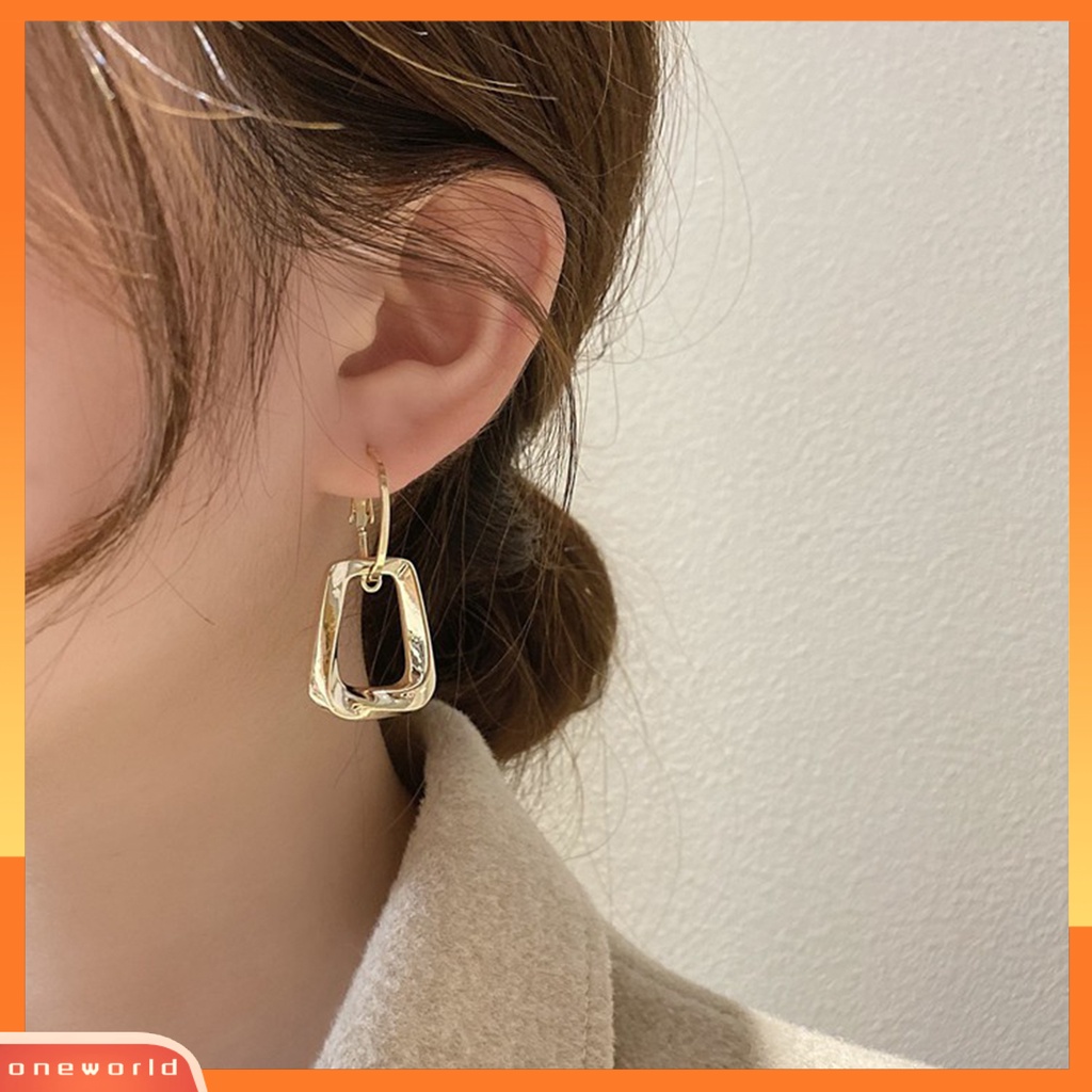 [OWR] 1pasang Liontin Anting Berongga Geometri Pendant High Gloss Menawan Mewah Telinga Ornamen Colorfast Segi Empat Hoop Earrings Perhiasan Aksesori