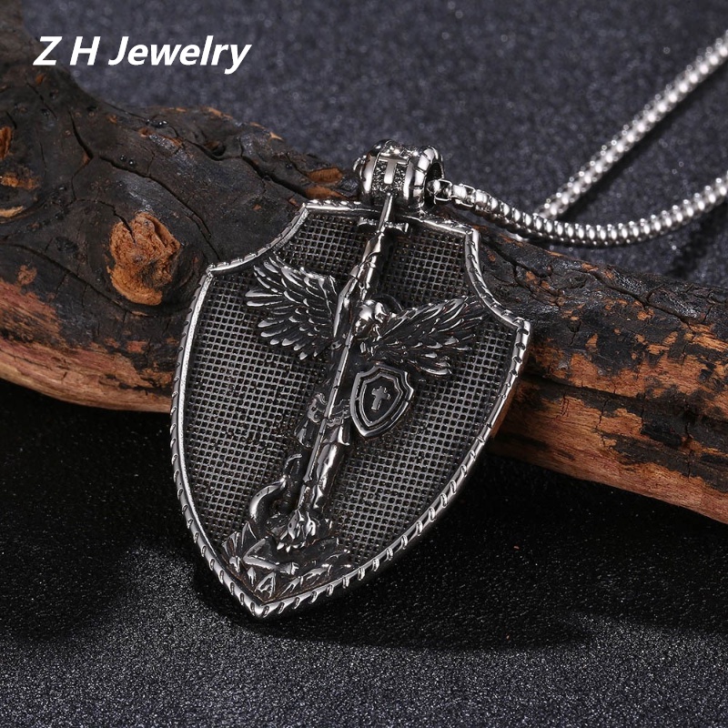 [Z H Perhiasan] Vintage Viking Perisai Hip Hop Liontin Fashion Pria Dan Wanita Anti Karat Kalung Punk Pesta Rock Titanium Steel Perhiasan Aksesoris Grosir