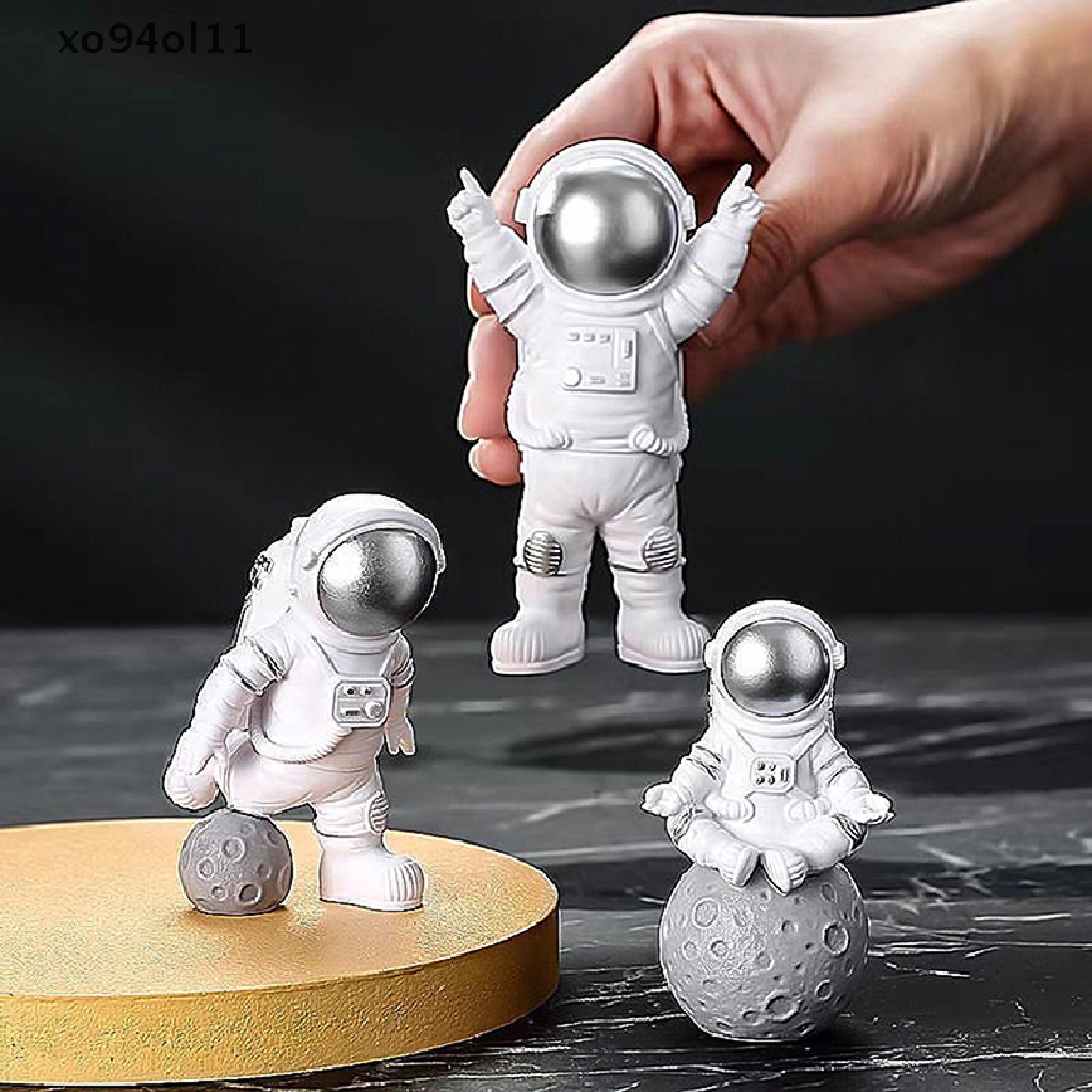 Xo Patung Astronot Nordic Patung Resin Dekorasi Rumah Modern Hiasan Meja OL