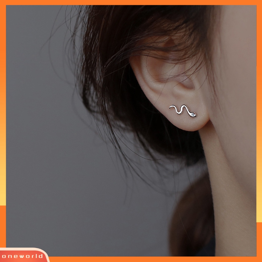 [EONE] 1pasang Ear Studs Temperamen Minimalis Mengkilap Cubic Zirconia Hias Geometris Berdandan Hadiah Wanita Ular Stud Anting Tindik Tulang Rawan Perhiasan Aksesori Fashion