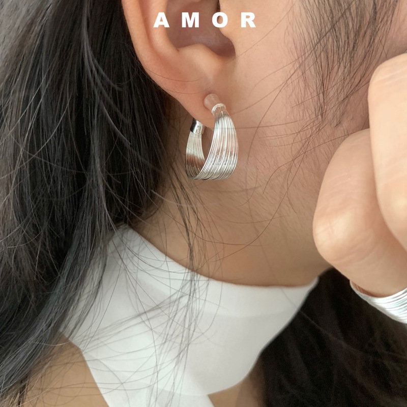 Anting Gesper Telinga Putih Bahan Perak925 Lapis Silver, Simple Dan Elegan, Perorangan Wanita