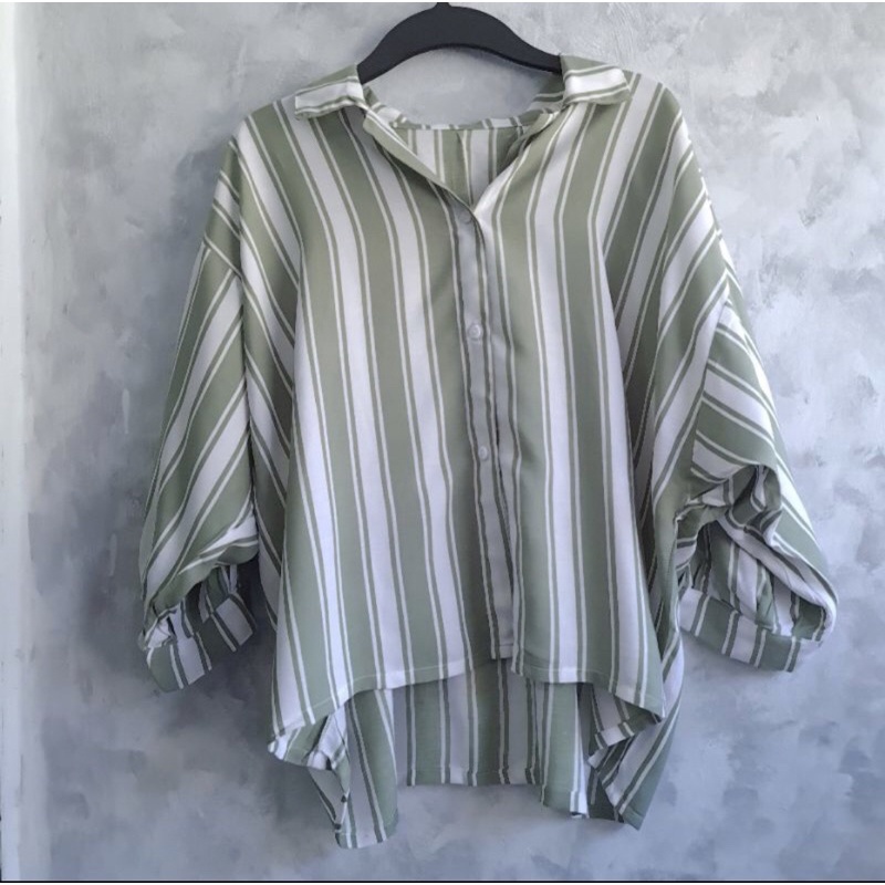 (NEEDS) Lolly Oversize Jumbo Shirt XL/Kemeja Garis