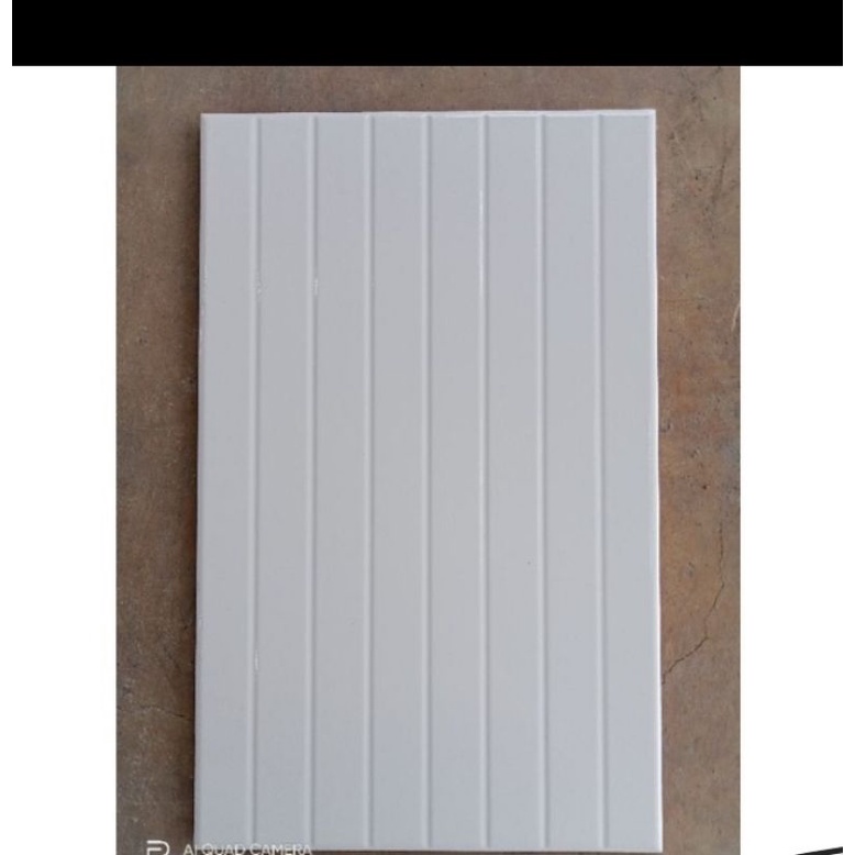 KERAMIK DINDING DAPUR KAMAR MANDI PETCHROMAN WHITE 25X40 KW1