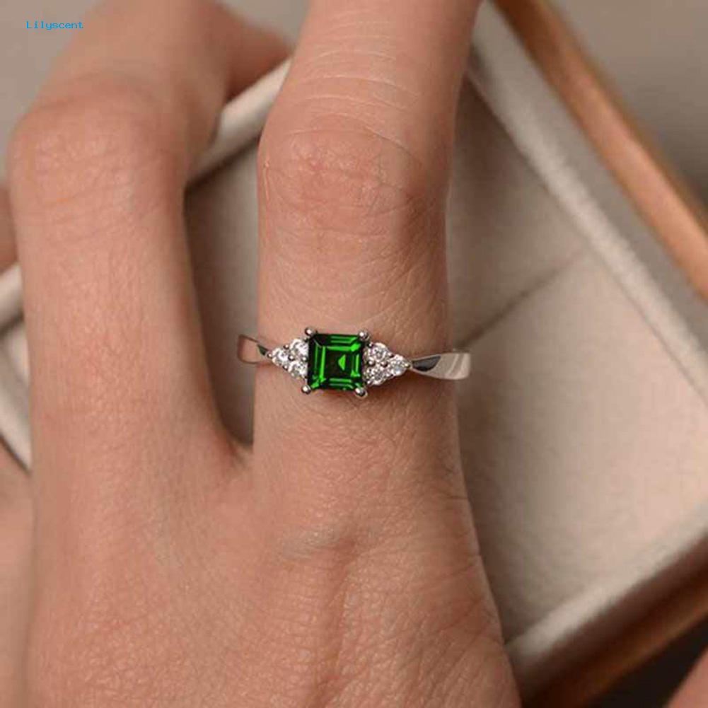 Lilyscent Fashion Wanita Square Cut Cubic Zirconia Hias Cincin Pertunangan Perhiasan Hadiah