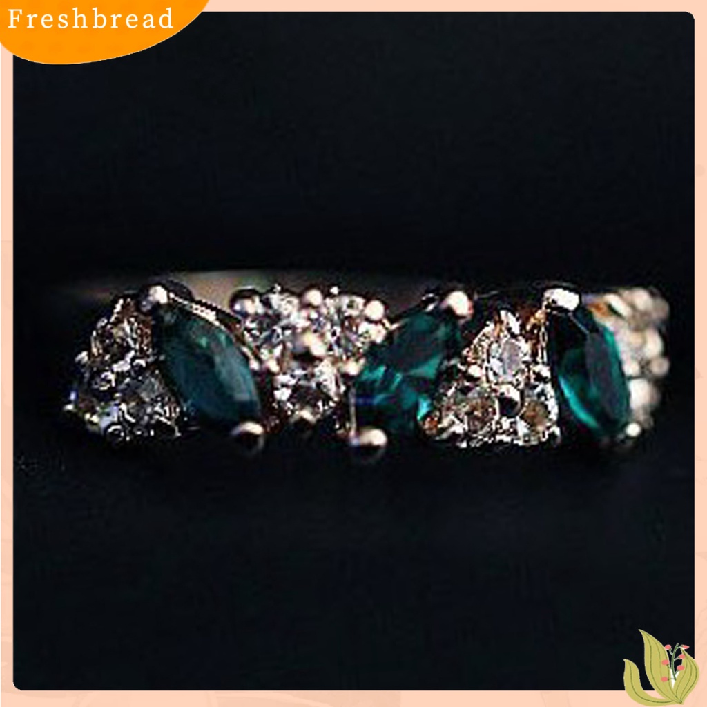 &lt; Freshbread &gt; Berlian Imitasi Halus Wanita Cincin Paduan Imitasi Permata Hijau Jari Cincin Perhiasan Aksesori