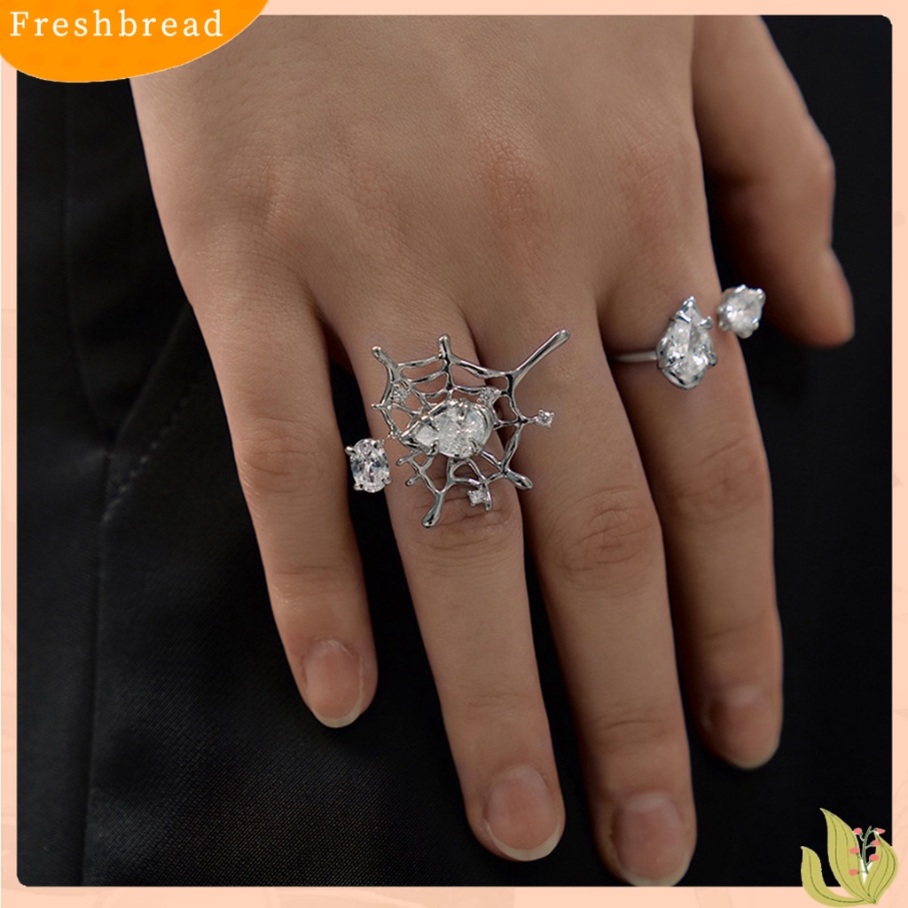 &lt; Freshbread &gt; Pembukaan Adjustable Berongga Unisex Cincin Spider-Web Berlian Imitasi Bersinar Cincin Perhiasan Aksesoris