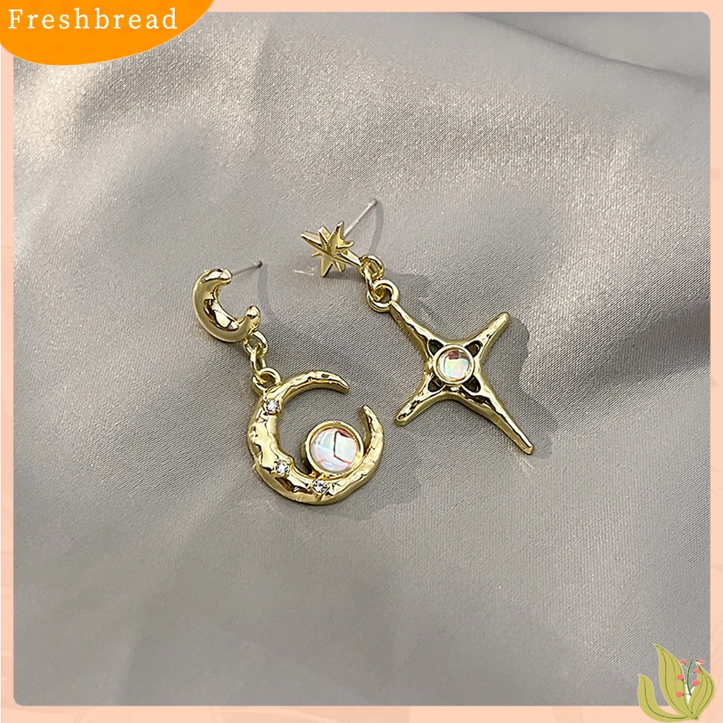 &lt; Freshbread &gt; 1pasang Anting Menjuntai Asimetris Moonstone Glitter Hiasan Telinga Temperamen Berkilau Bulan Bintang Hias Berlian Imitasi Retro Stud Earrings Untuk Pacaran