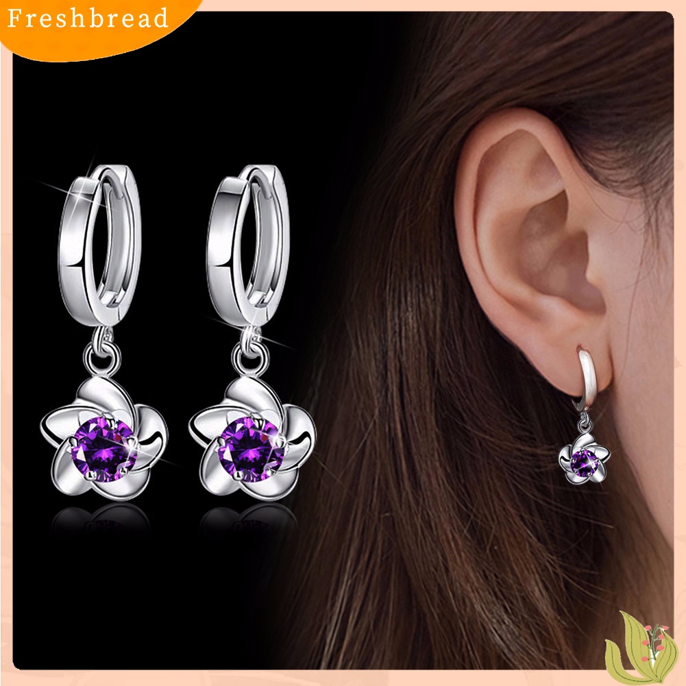 &lt; Freshbread &gt; Fashion Wanita Plum Blossom Bentuk Menjuntai Berlian Imitasi Leaverback Earrings Jewelry