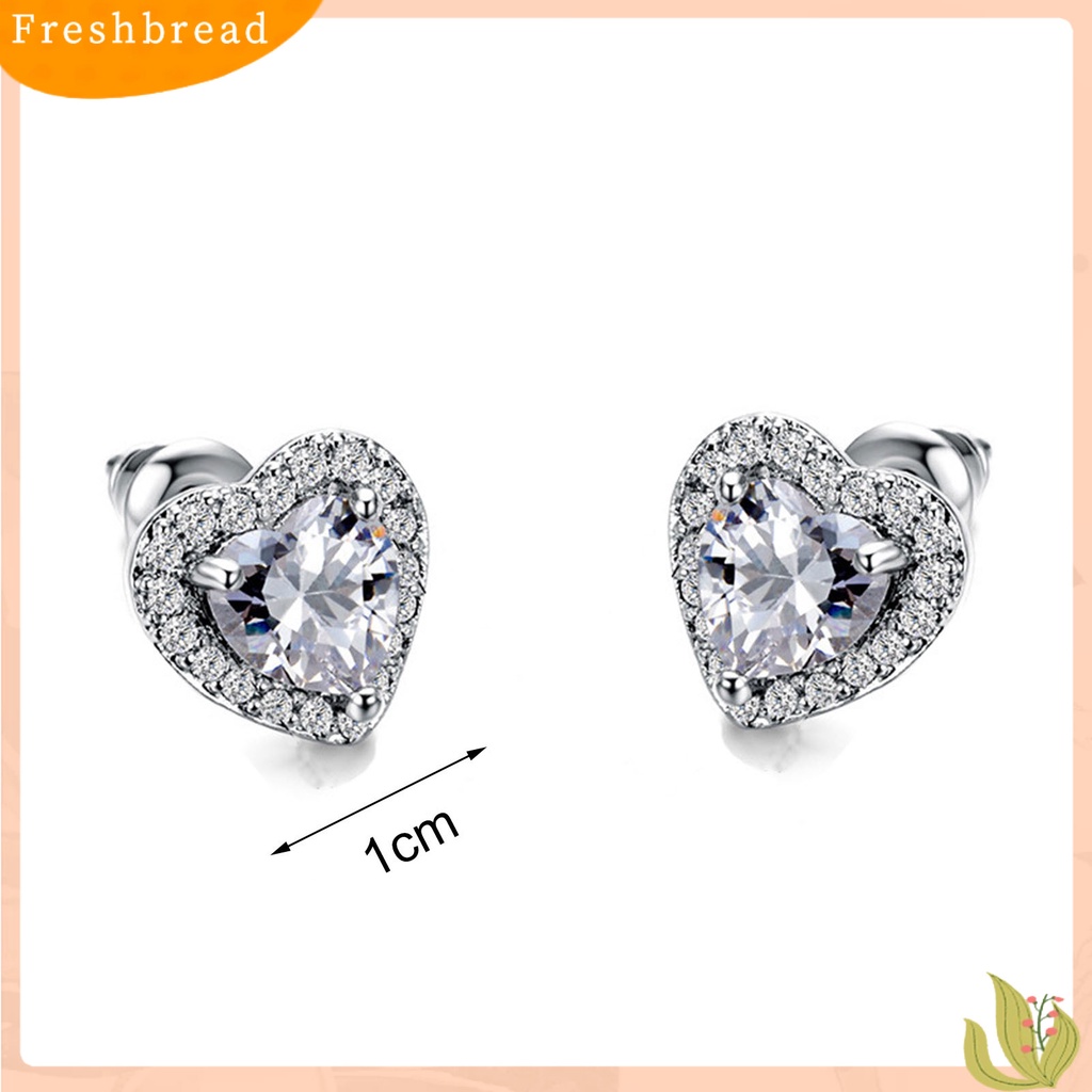 &lt; Freshbread &gt; 1pasang Anting Alloy Shiny Indah Bentuk Hati Ear Studs Untuk Pesta