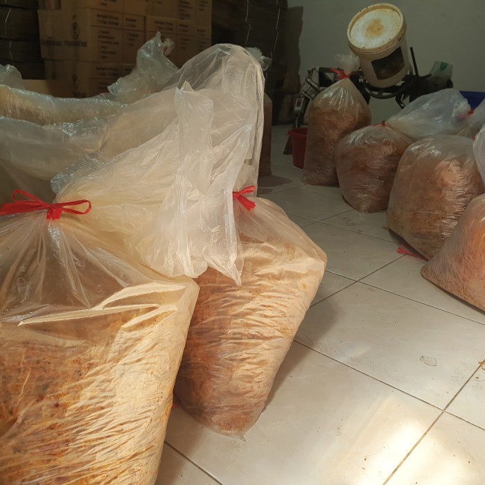 

✨NEW✨ -Keripik Kaca /Keripik Beling Pedas Daun Jeruk 1/2 kg- 1.1.23