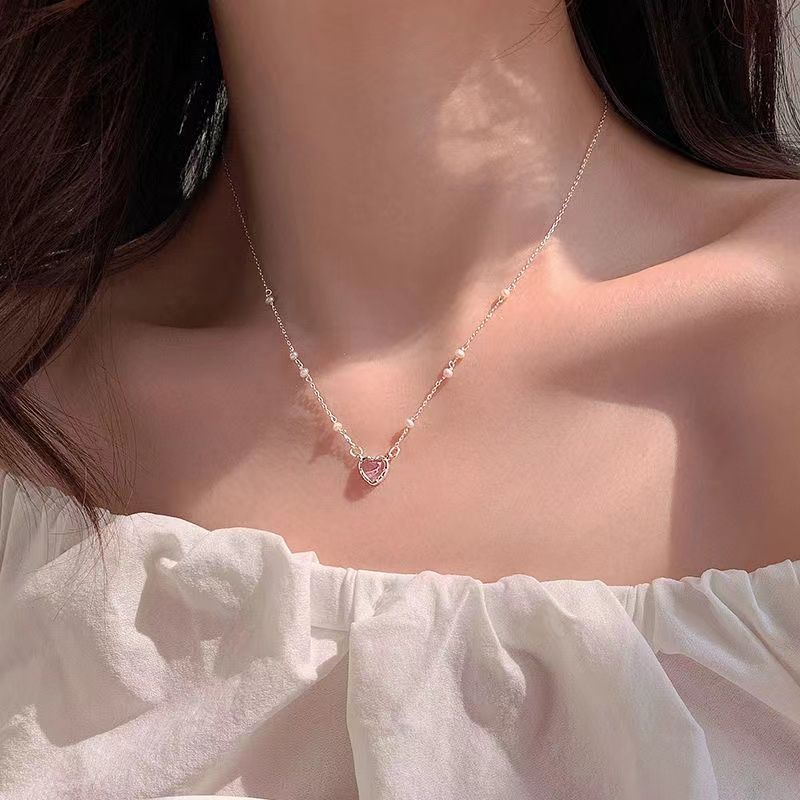 Kalung Liontin Hati Zirkon Pink Elegan Untuk Wanita Mutiara Emas Rantai Choker Aksesoris Perhiasan