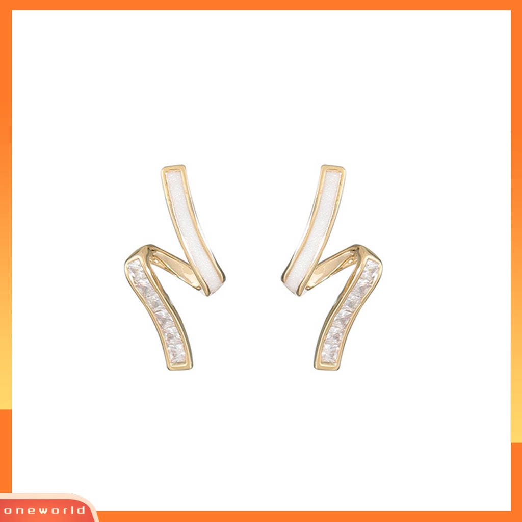 [EONE] 1pasang Anting Stud Vintage Berlian Imitasi Bentuk Geometris Warna Tinggi Pengikat Tahan Aus Dekorasi Gaya Perancis Elegan Bentuk Z Wanita Earrings Aksesoris Pakaian
