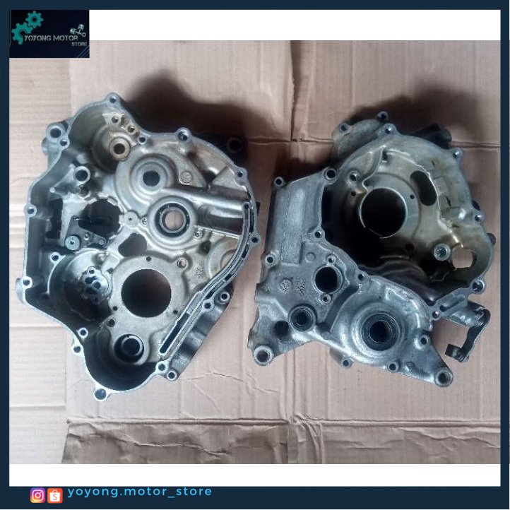 crankcase kiri - rengkes calter L Yamaha new R15 vva v3 BK6 original