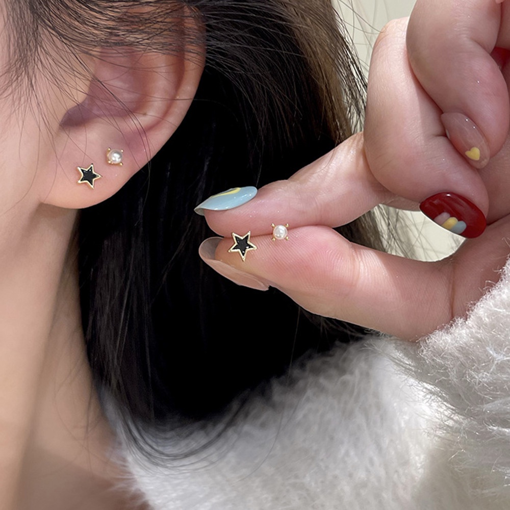 Anting Tusuk Bintang Hitam Mutiara Simulasi Kecil Simple Lucu Untuk Wanita Perhiasan Geometris Mini