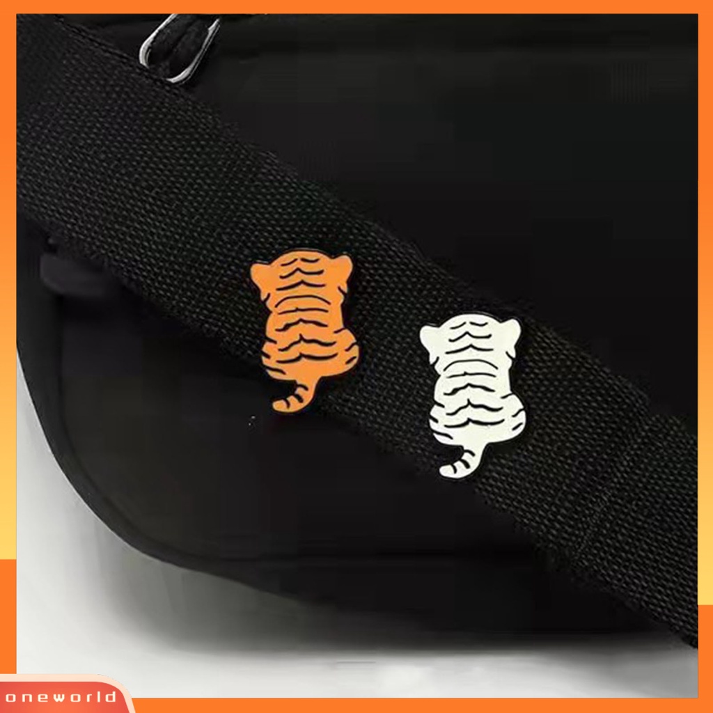 [ONE] Bros Pin Macan Belakang Tetes Minyak Pria Wanita Halus Tahan Lama Bros Baju Dekor