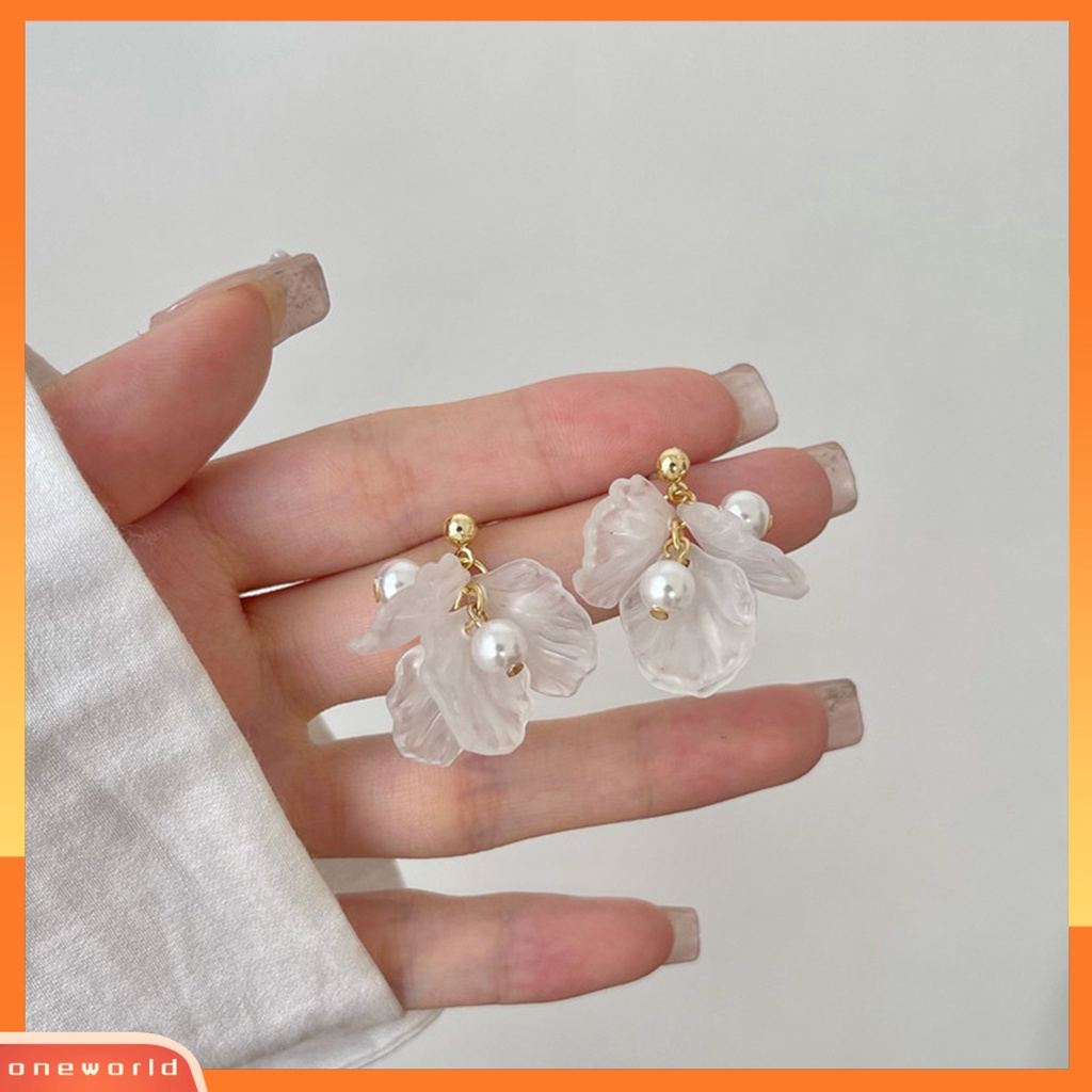 [WOD] 1pasang Anting Elegan Semua Pertandingan Pengerjaan Halus Shiny Eye-catching Dress Up Bentuk Bunga Aksesoris Fashion Canggih Untuk Kehidupan Sehari-Hari