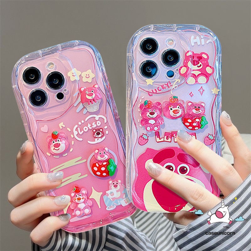 Casing Ponsel Boneka Sterik Kartun 3D DIY Kompatibel Untuk iPhone X XR 14 11 13 12 11 Pro Max6 6s 7 8 Plus XS Max SE Cute Strawberry Bear Manyo Doodle 3D Wavy Curved Edge Soft Tpu Cover