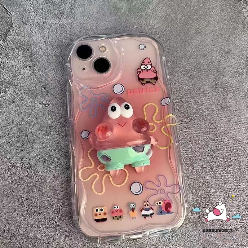 IPHONE Casing Stand Boneka Steric Spongebob Patrick Star 3D DIY Lucu Kompatibel Untuk Iphone7 6xr 6s 8plus11 14 13 12 11 Pro Max X XS Max SE Kartun Pasangan 3D Wavy Curved Edge Soft Cover