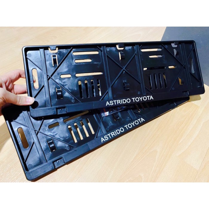 dudukan plat nomor mobil Astrido Toyota Dealer