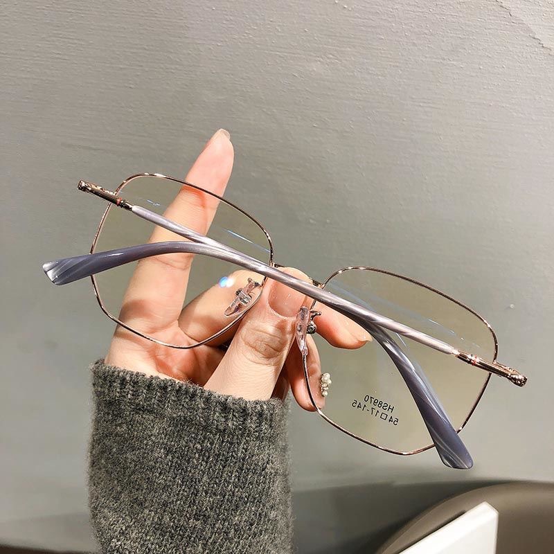 Viendo Frame Kacamata Minus Photocromic Anti Radiasi Blueray Wanita Pria Cowok Potocromic Fotocromi Bluecromic UV400 Komputer Hp Kaca Mata Optik Fashion Korea -1/-1.5/-2/-2.5/-3/-3.5/-4/-4.5/-5/-5.5/-6-5