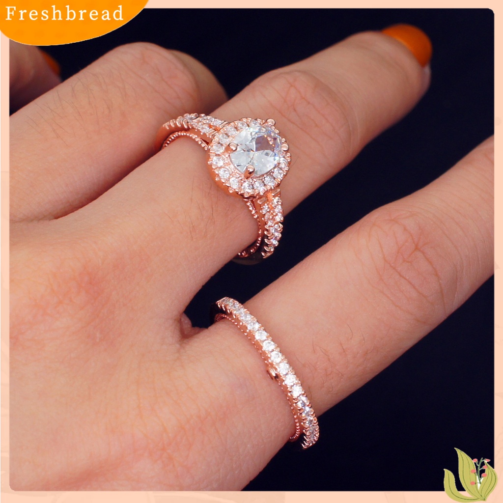 &lt; Freshbread &gt; 2Pcs/Set Fashion Cincin Geometris Berlian Imitasi Bertatahkan Elektroplating Hypoallergenic Bersinar Dekorasi Perhiasan Aksesori Lady Bridal Pernikahan Cincin Aksesori Pernikahan