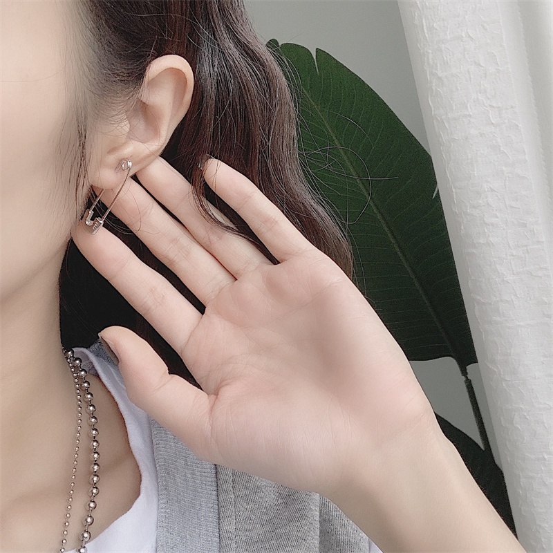 Anting Fashion Desain Pin Logam Temperamen Sederhana Unik Korea Jepang