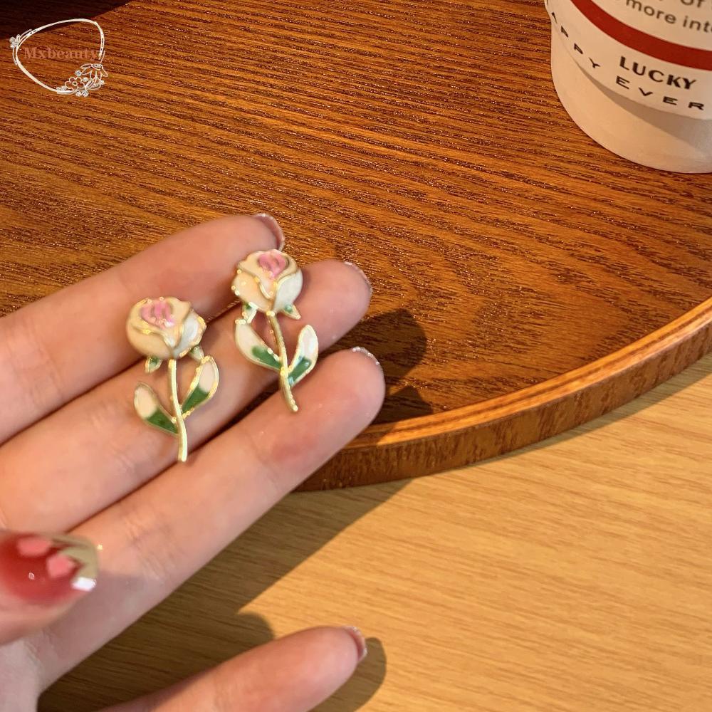 Mxbeauty Anting Wanita All-Match Temperamen Gadis Hadiah Aksesoris Pesta Telinga Perhiasan Alloy Bunga Stud Earrings