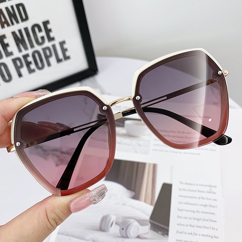 Kacamata Hitam Fashion Square Aesthetic Shades Untuk Wanita/Pria Metal Frame Sunglasses Eyewear