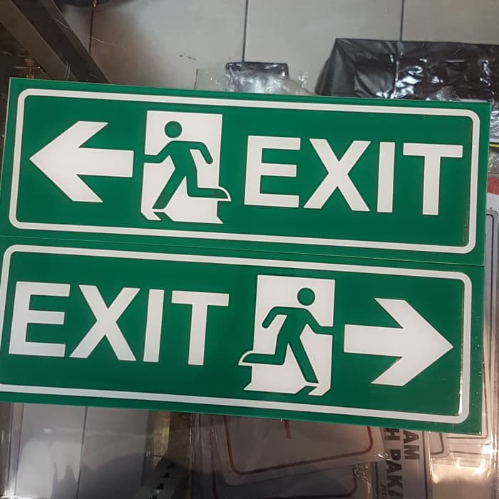 

AKRILIK K3 RAMBU SIGN LABEL EXIT KANAN ATO KIRI UKURAN 10X30CM