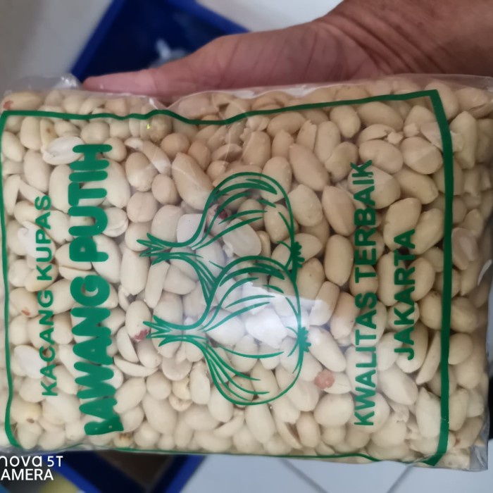

New Arrival Kacang Tanah Kupas Mentah 1000gr 1kg Merk 'Bawang Putih'