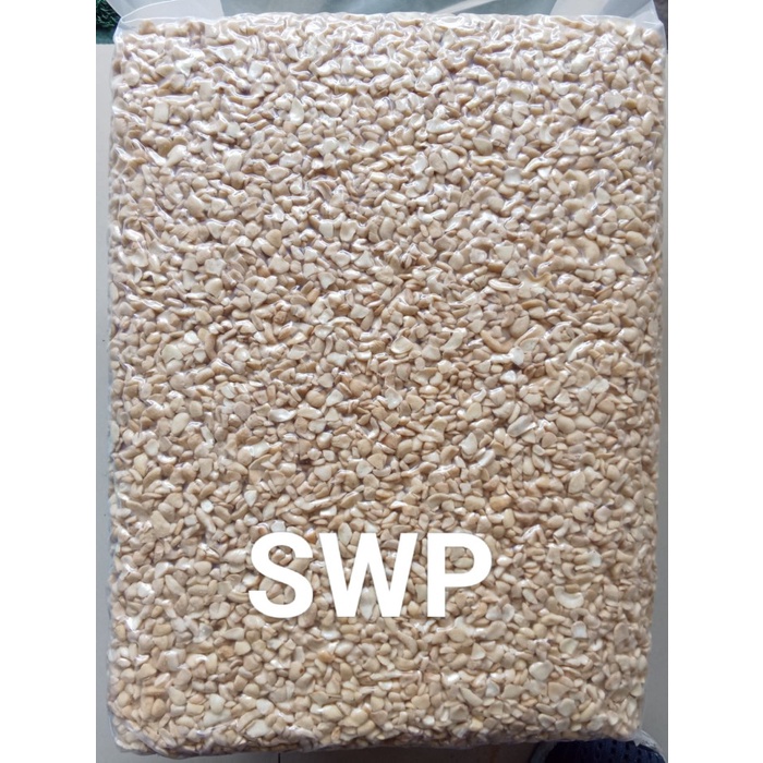 

New Arrival- Grosir Kacang Mede pecahan 4mm - 5mm mede menir Premium (SP) 1 Kg