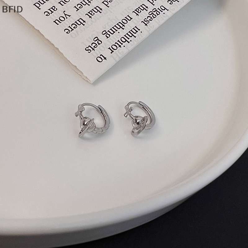 [BFID] Warna Silver Gaya Korea Kreatif Salib Cosmic Planet Saturn Anting Indah Anting Untuk Wanita Fashion Pesta Perhiasan Hadiah [ID]