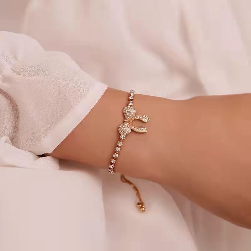 Versi Korea Dari Berbagai S925 Perak 8-karakter Cycle Symbol Four-leaf Clover Bracelet Wanita Berlian Ringan Gaya Mewah Gelang Wanita Yang Dapat Disesuaikan Grosir