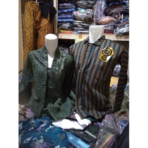 Kebaya dan Sorjan Lurik Surjan Lurik dan Kebaya Lurik Lurik