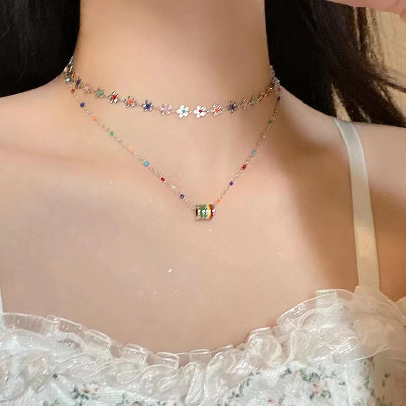 Warna Baru Manik-Manik Bunga Kecil Kalung Perempuan Musim Panas Berkelas Klavikula Rantai All-Match Kalung Pacar