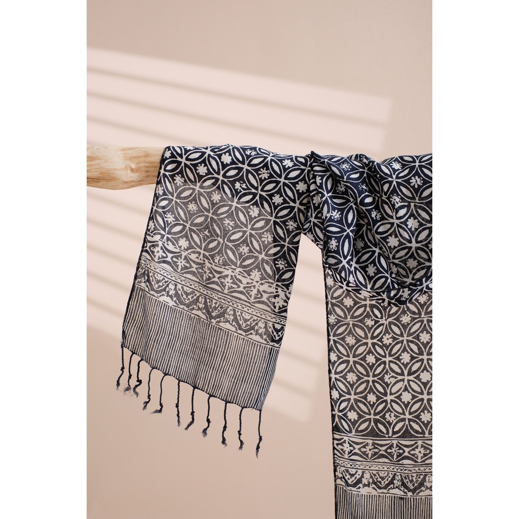 RATU - Scarf Batik TCE Kawung 3 Black