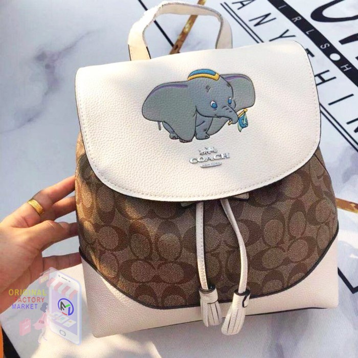 VS TAS COACH 91121 DISNEY Elle Backpack In Signature Canvas With Dumbo