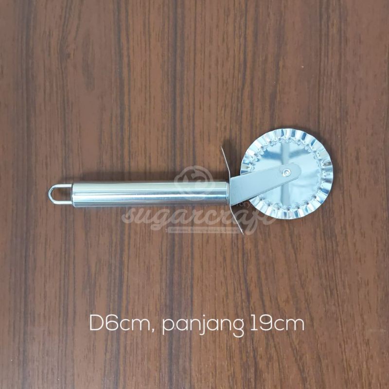 

Pizza slicer gelombang D6cm pizza cutter / adonan cutter