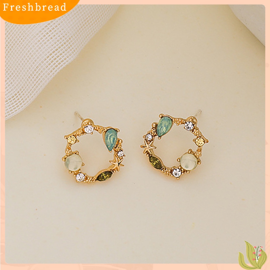 &lt; Freshbread &gt; 1pasang Alloy Studs Earrings Indah Geometris Berlian Imitasi Wreath Piercing Ear Studs Untuk Kehidupan Sehari-Hari