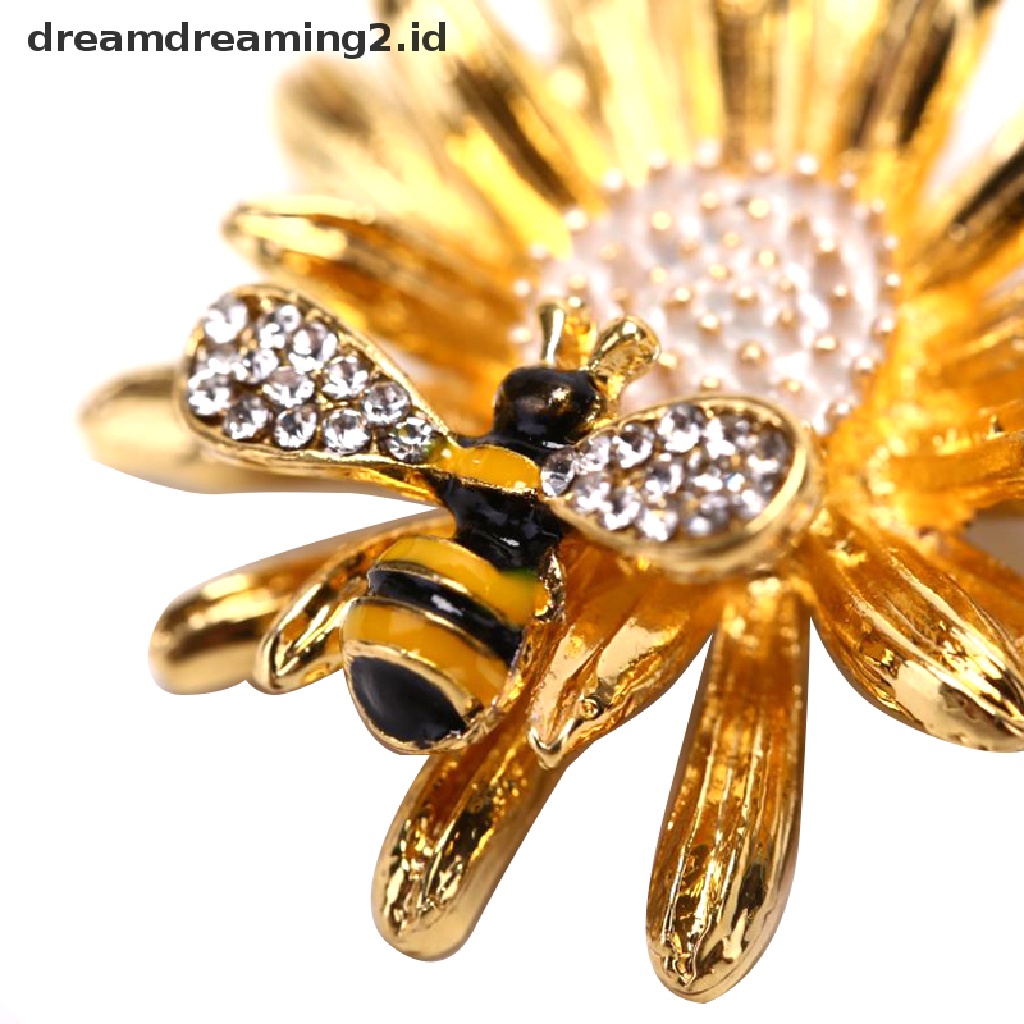 (hot) Fashion Daisy Honeybee Bros Pin Kerah Lencana Korsase Perhiasan Wanita Aksesoris   //